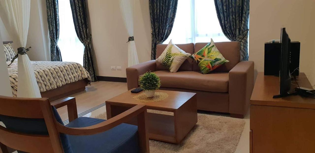 Mactan Newtown Deluxe Island Breeze Lejlighed Lapu-Lapu City Eksteriør billede