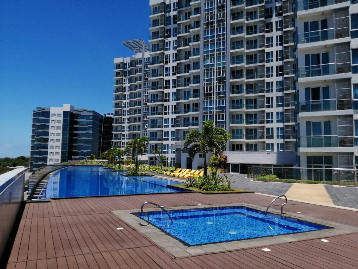 Mactan Newtown Deluxe Island Breeze Lejlighed Lapu-Lapu City Eksteriør billede