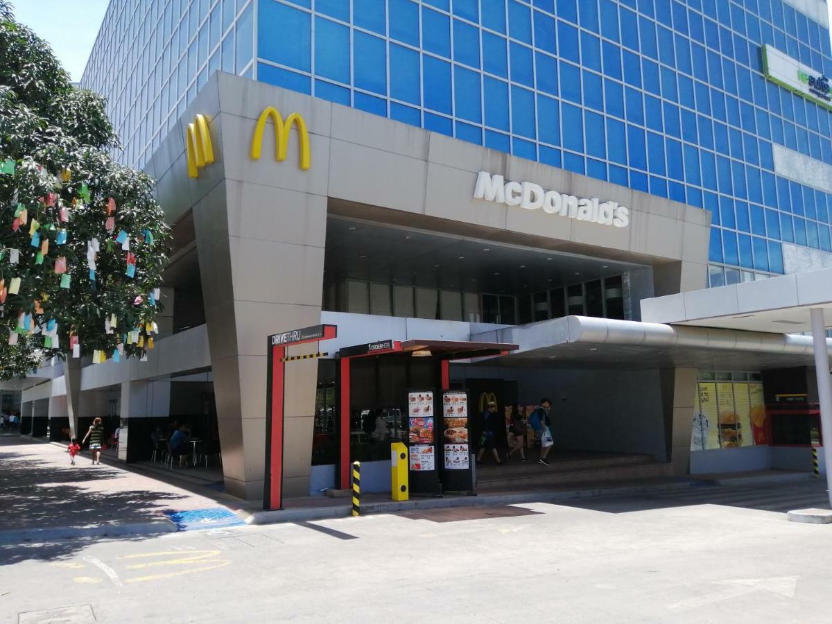 Mactan Newtown Deluxe Island Breeze Lejlighed Lapu-Lapu City Eksteriør billede