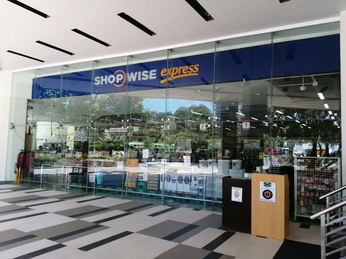 Mactan Newtown Deluxe Island Breeze Lejlighed Lapu-Lapu City Eksteriør billede