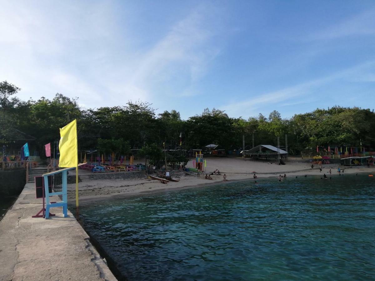 Mactan Newtown Deluxe Island Breeze Lejlighed Lapu-Lapu City Eksteriør billede