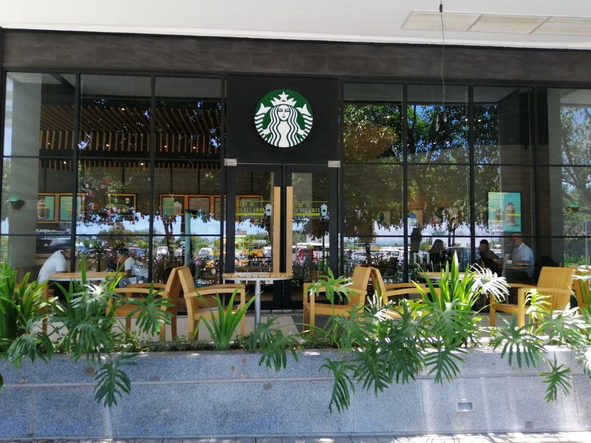 Mactan Newtown Deluxe Island Breeze Lejlighed Lapu-Lapu City Eksteriør billede